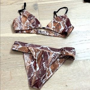 REVOLVE - House of Harlow bikini like new - Medium Top, Small bottom